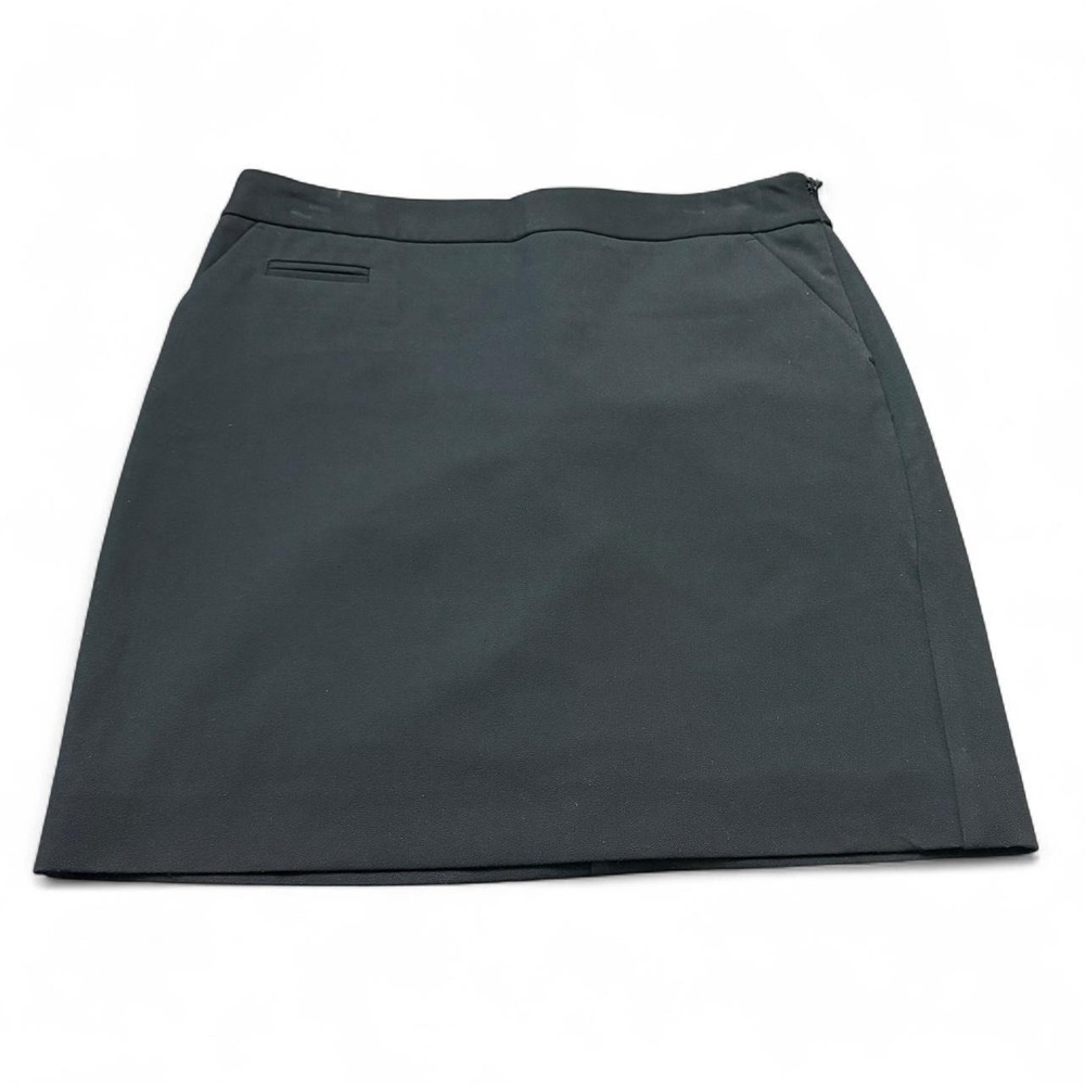 Eddie Bauer Women Size 32 Inch Waist M/L Black skirt Gorpcore Corporate Chic